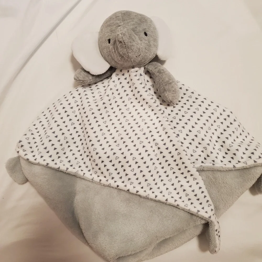 Carter's Just One You Gray Elephant Triangles Lovey Security Blanket Super Soft